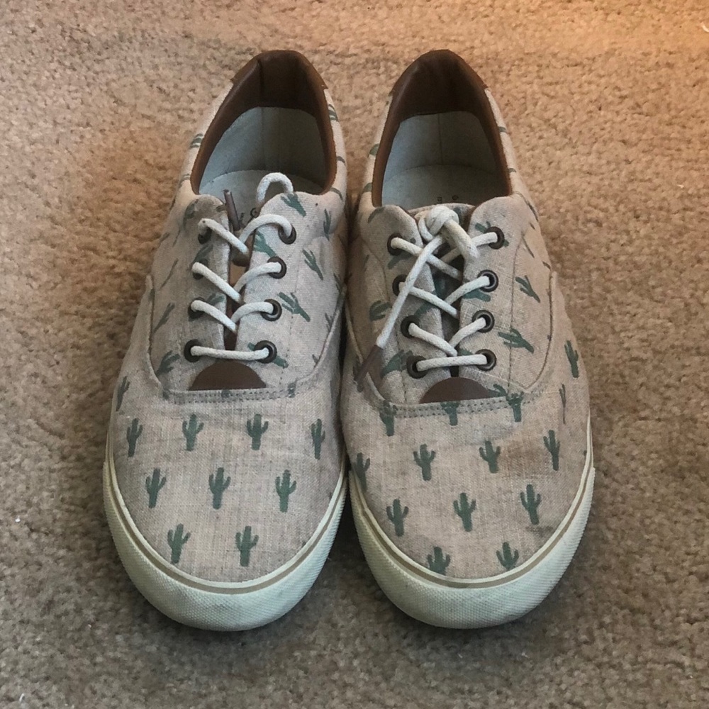 G.H.Bass&Co. Tan Cactus Shoes, Women’s 10